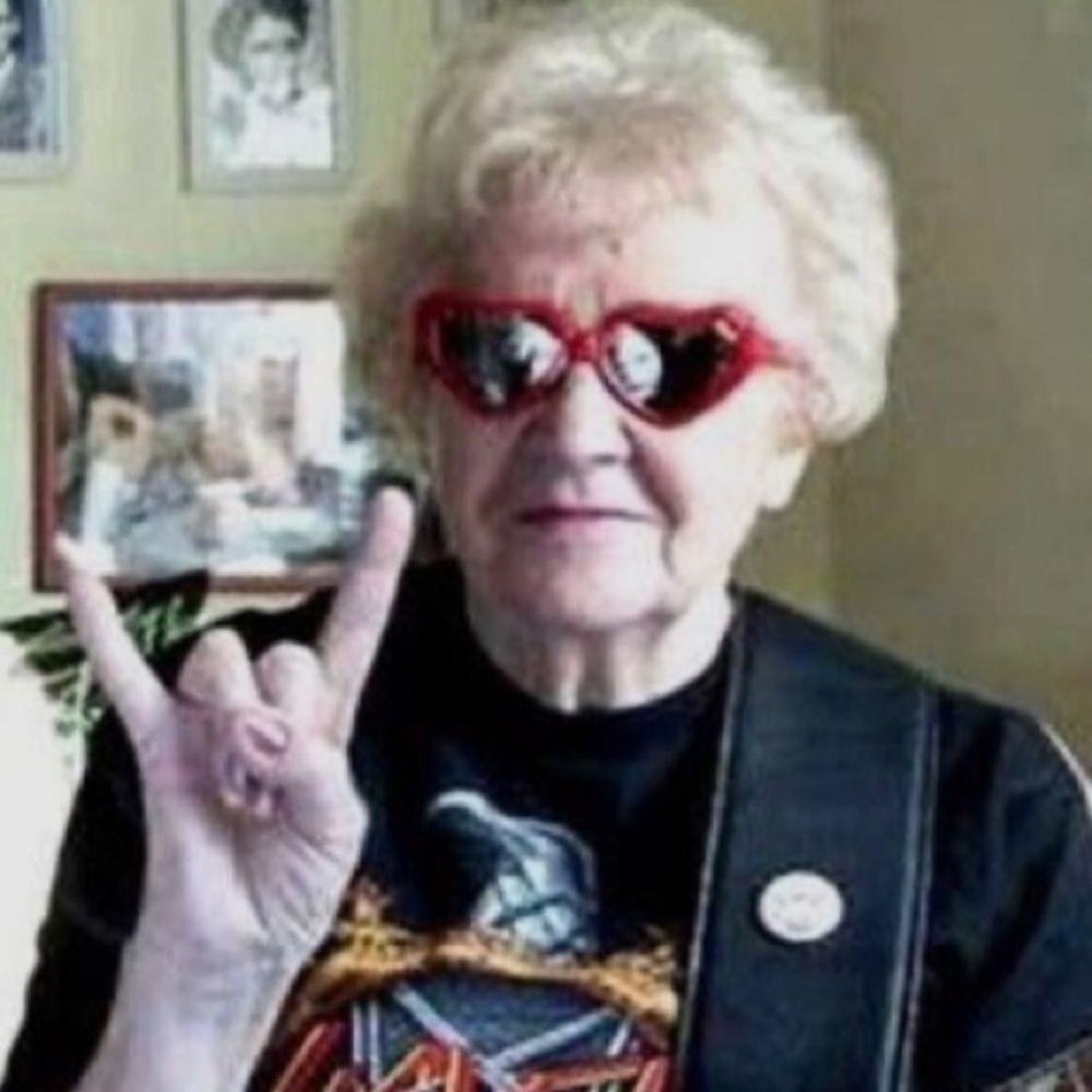 Meet your Posher, Christina